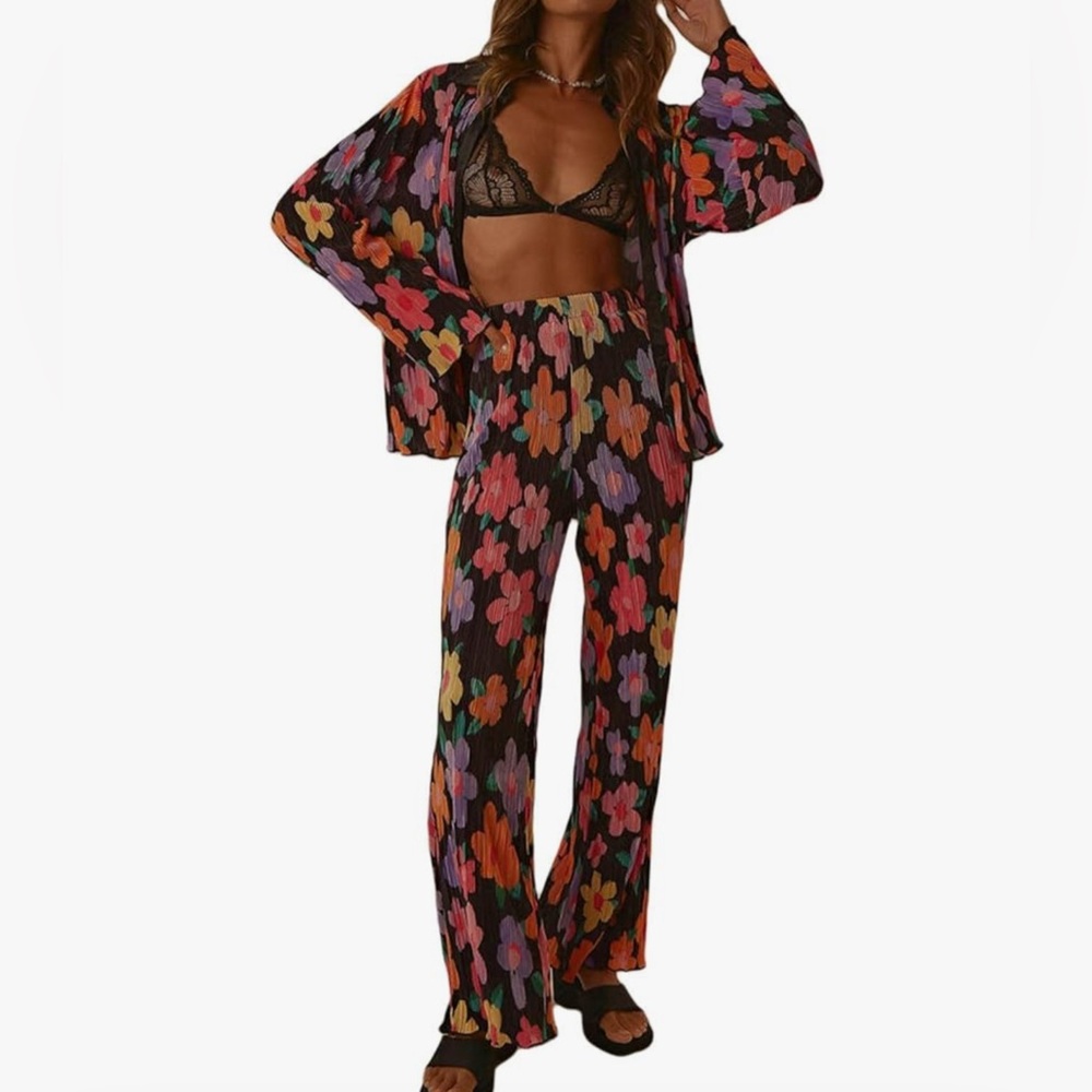 Floral Print Black Lounge Pajama Set – Relaxed Women's Sleepwear